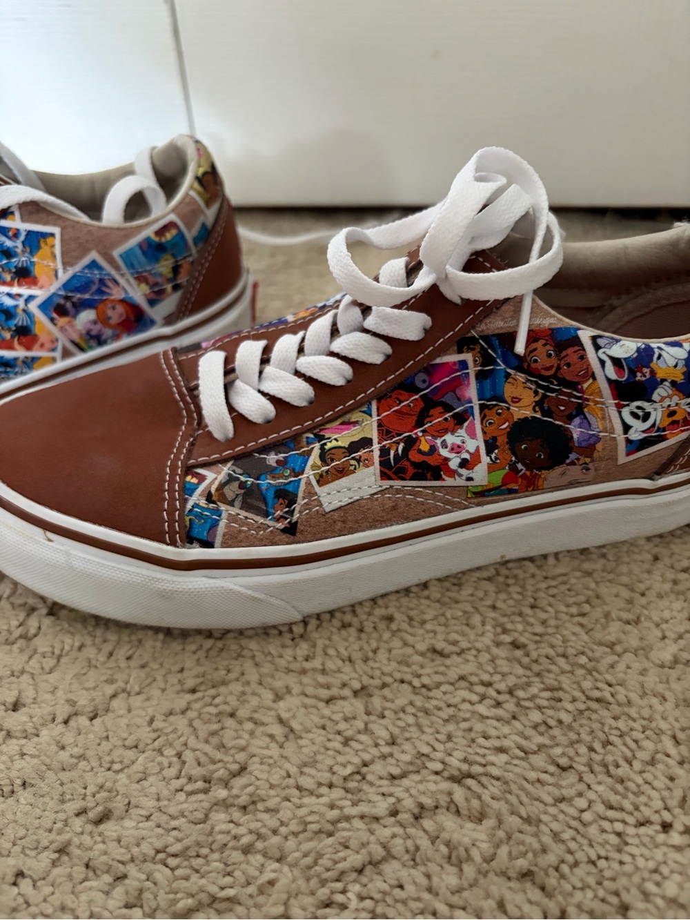 EUC Vans x Disney 100 Old Skool Scrapbook Sneakers Women’s 7 Mickey Frozen